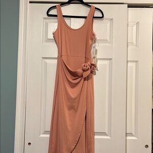 NWT 🤍 Elegant Peach 🍑 Light Pink Tank Sleeveless Dress Small 🆕